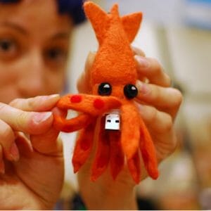 squid-data-worm