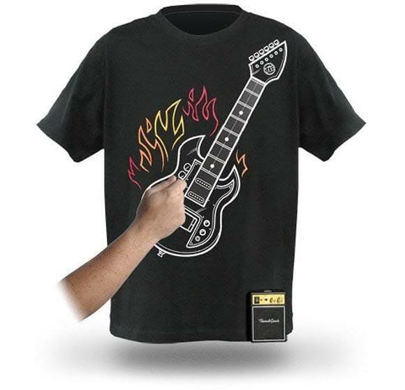 Uma Camiseta Guitarra que funciona! Leeeet's Rock'n Roooll!