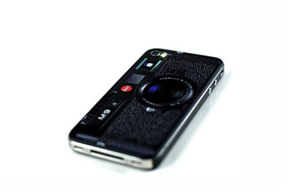 Adesivo transforma iPhone em uma câmera digital Leica M9