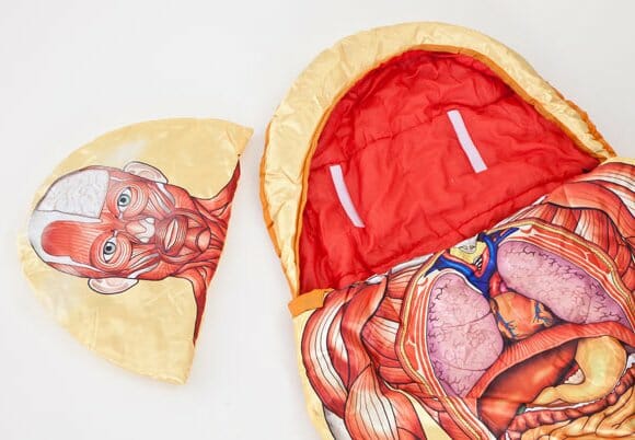 Phantom Bag: Saco de dormir personalizado com a anatomia humana