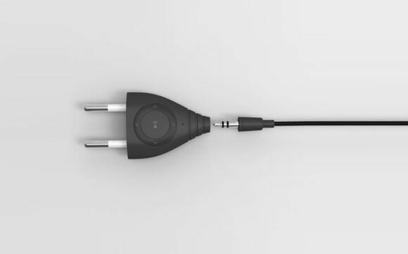 Plug and Play - Um curioso MP3 player em forma de plugue de tomadas.