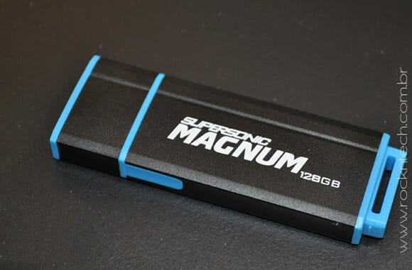 Um pen drive USB 3.0 com 128 GB de capacidade está bom para você?