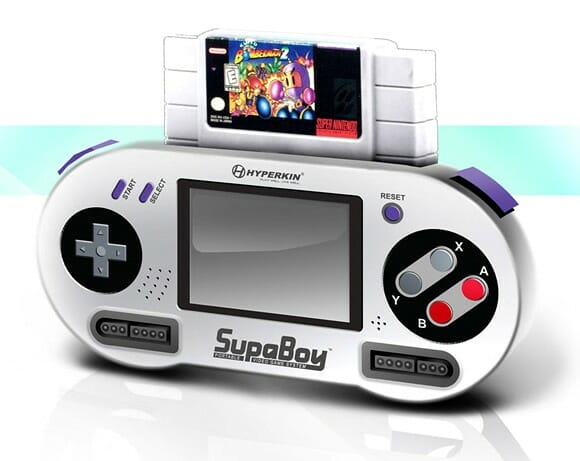SupaBoy - Um Super NES portátil compatível com os cartuchos originais do console.