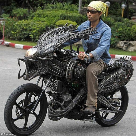 Cuidado! Você pode cruzar com uma moto Alien por aí!