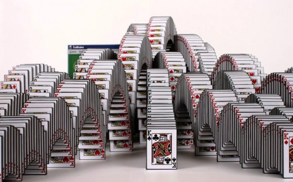 A incrível escultura do jogo de cartas Solitaire do Windows!