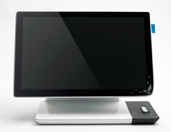 Tablet PC conceito com sistema de backup via derramamento. Hã?! (com vídeo)