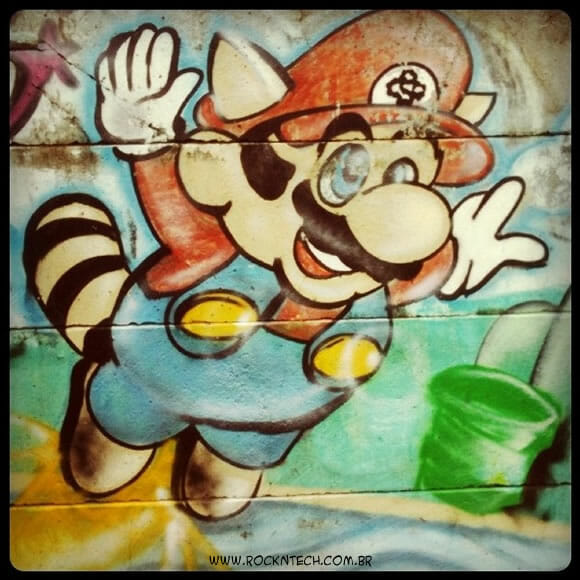 Arte geek de rua: Grafite do Super Mario.