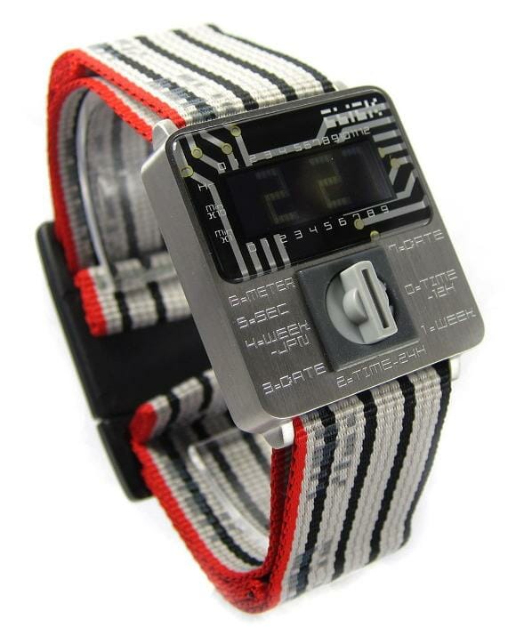 Fuja do padrão com relógios de pulso retrô inspirados em componentes eletrônicos!