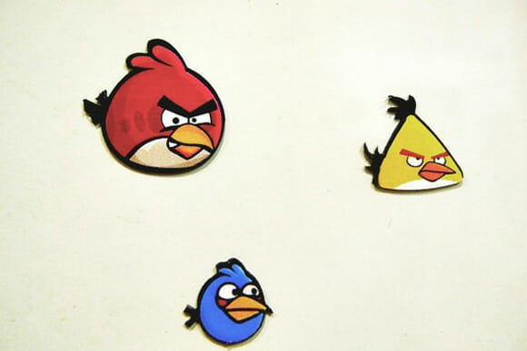 Kit de ímãs de geladeira do Angry Birds.