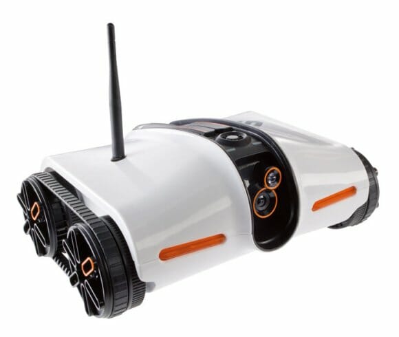 Rover - Um tanque espião robótico controlado por iPhones, iPods e iPads.