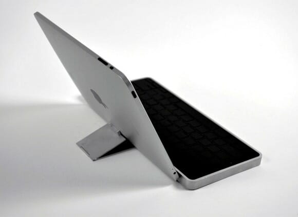 Levitatr - Um teclado bluetooth para Tablets com sistema de elevação de teclas.