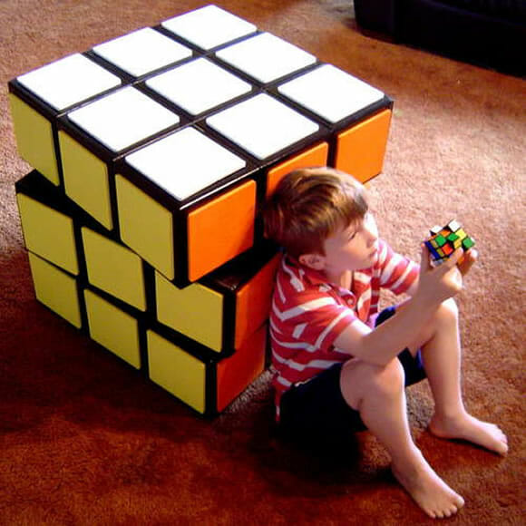 Cômoda Cubo Mágico para organizar, decorar e divertir! (com vídeo)