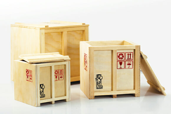 Guarde suas coisas em containers de madeira!