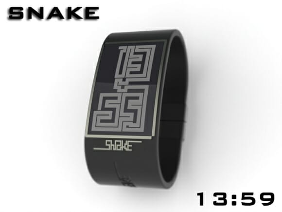 Relógio de pulso baseado no game "Snake" mostra as horas no estilo do game