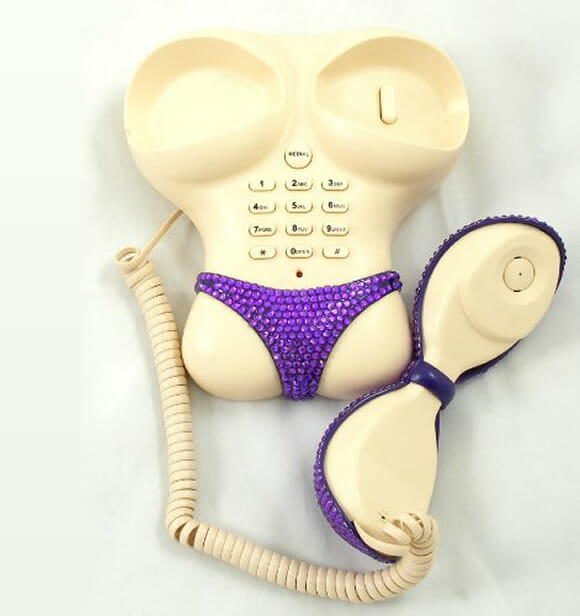 Telefone Sexy Body: Tire o biquíni para fazer ligações