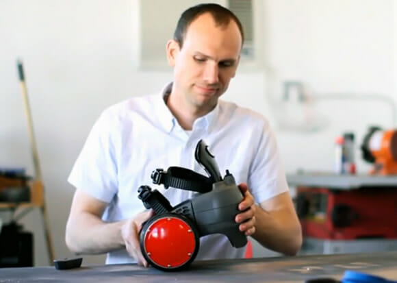 Conhece os spnKiX? São patins eletrônicos feitos para "motorizar" os seres humanos! (vídeo)