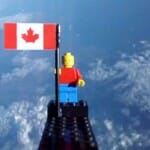 Jovens de 17 anos enviam boneco de LEGO para o espaço "por conta própria" (vídeo)