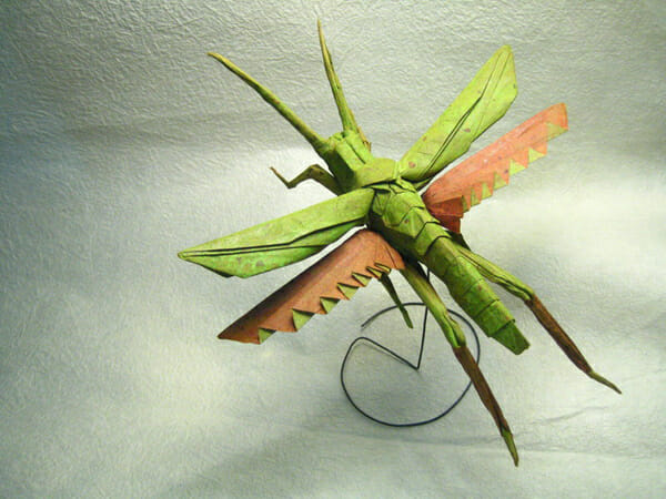 Insetos ultra realistas feitos em origami