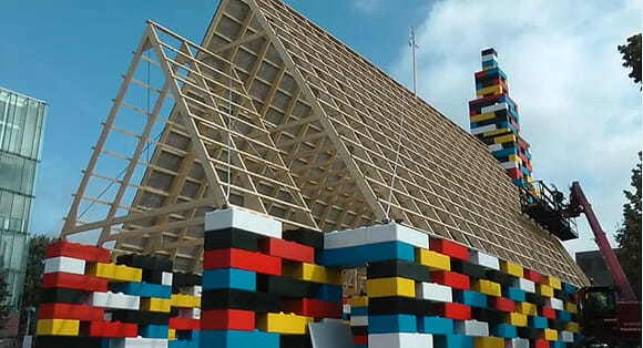 Igreja de LEGO em tamanho real