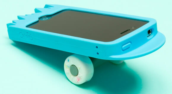 Capa para iPhone em forma de skate, ou quase isso...