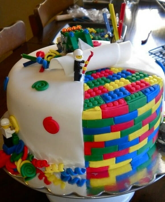 #TODOSQUER um bolo de LEGO como este!