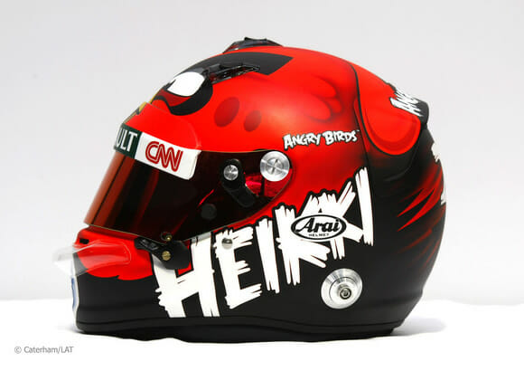 Formula 1 fica muito mais legal com capacete do Angry Birds