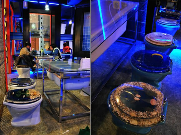 Restaurante Toilet: Chineses fazem suas refeições em restaurante que imita banheiro
