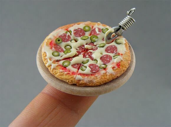 Fantásticas miniaturas de alimentos cabem na ponta dos dedos