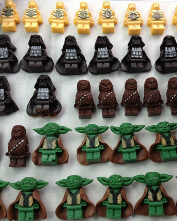 Cupcakes LEGO Star Wars com minifigures comestíveis!