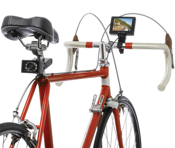 Kit câmera traseira e monitor pra bicicletas pode ajudar a prevenir acidentes