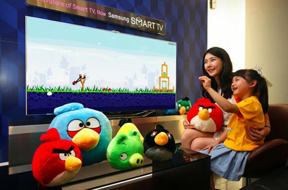 Nova TV Samsung com sensor de movimentos trará o game Angry Birds para sua sala!