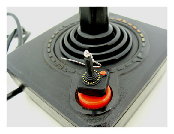Brincos em forma dos controles do Atari 2600. Perfeitos!