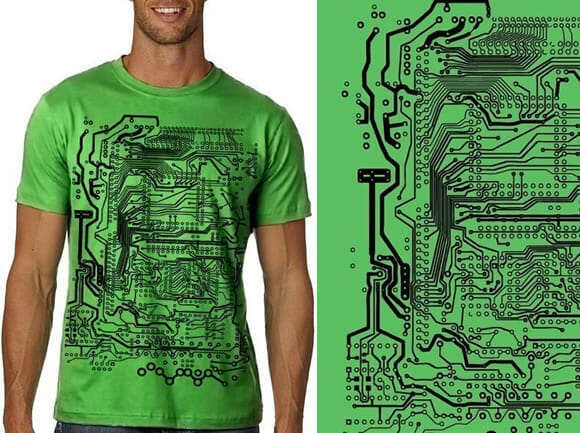 Camiseta circuito impresso é indicada para quem curte eletrônica