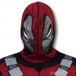 Blusa do Deadpool tem capuz que parece máscara do personagem