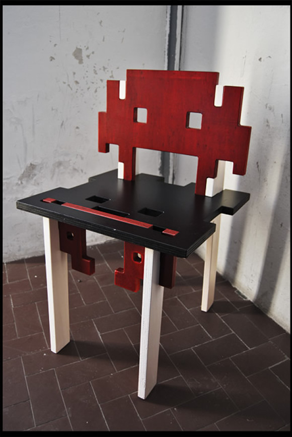 Game Over Chair - Cadeira desmontável dos Space Invaders