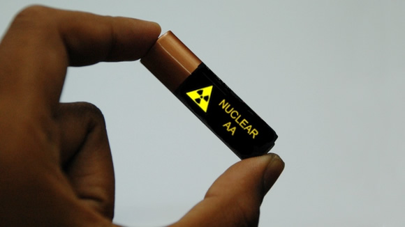 Na China já é possível comprar facilmente baterias "Nucleares", que podem durar até 20 anos!