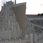 Homem constrói castelo de areia incrível baseado na Minas Tirith de O Senhor dos anéis
