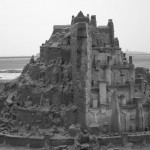 Homem constrói castelo de areia incrível baseado na Minas Tirith de O Senhor dos anéis