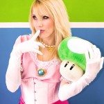 Você precisa ver isso do dia: Cosplay pin-up da Princesa Peach do game Super Mario