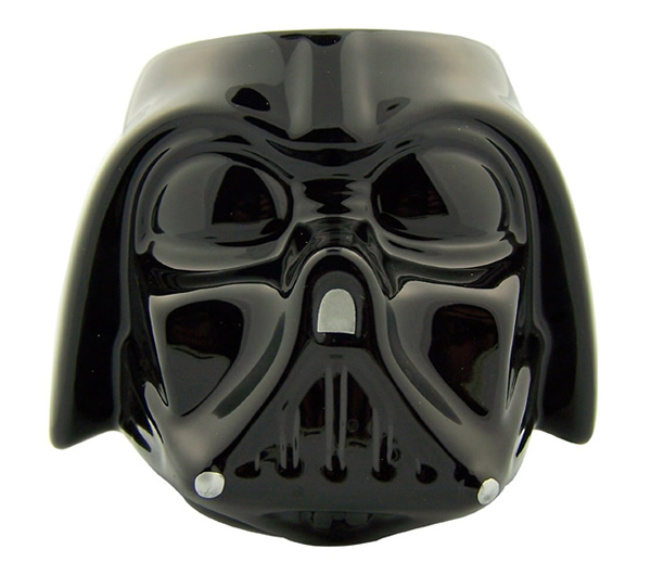 Canecas em forma do capacete do Boba Fett e Darth Vader para fãs de Star Wars
