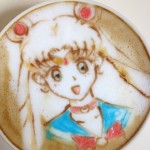 Você precisa ver isso do dia: Cappuccinos decorados com temas geeks e coloridos