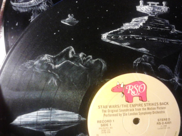 Isso é incrível do dia: Discos de vinil pintados com personagens da saga Star Wars