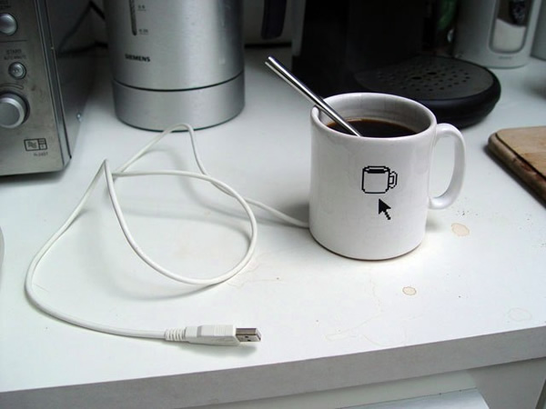 MugMouse - A curiosa caneca de café que também funciona como mouse