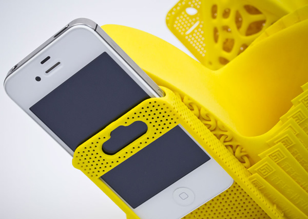 Sapato impresso em 3D vem com compartimento especial para guardar smartphones