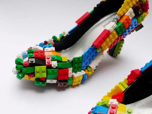 Sapatos cobertos com Lego são "geek no úrtimo"!