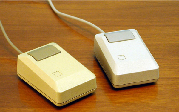 Morre Doug Engelbart, o inventor do mouse. Conheça o primeiro e outros mouses curiosos já inventados