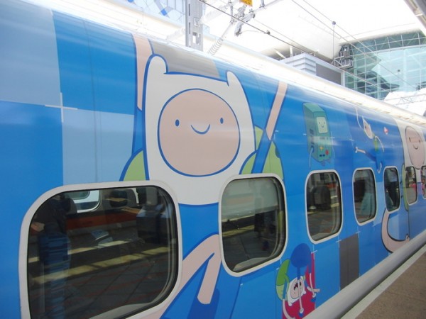 Desenhos da Cartoon Network invadem os trens de Taiwan