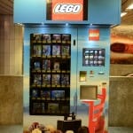vending-machines-curiosas_LEGO-Machine