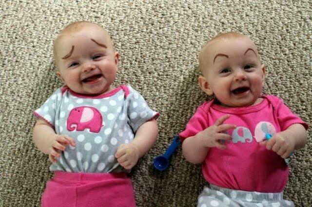 39 Fotos engraçadas de bebês com sobrancelhas pintadas