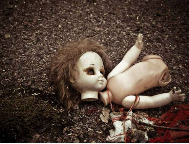 25 Imagens horripilantes de brinquedos abandonados